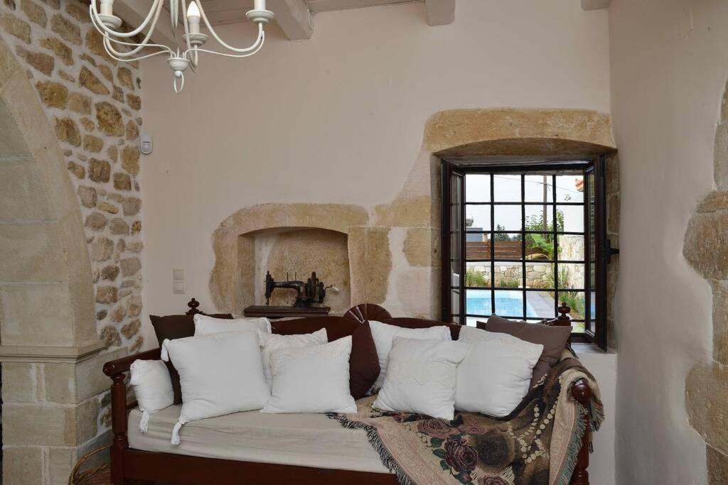 Villa Christini A Luxury Villa With Amazing Views Tzitzifés Extérieur photo